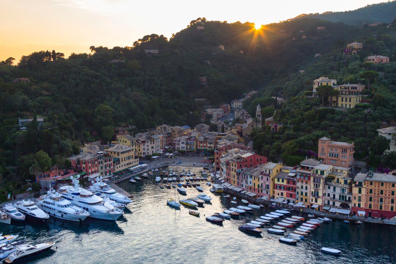 Il porto di Portofino all’ora del tramonto